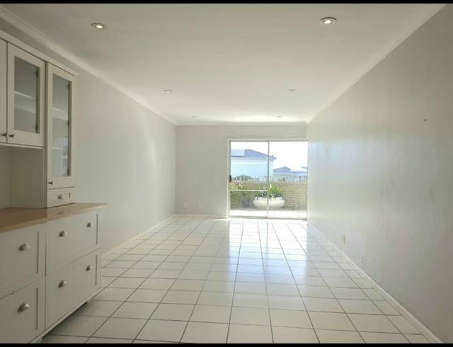 3 BEDROOM PROPERTY TO RENT IN WEST BEACH